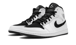 Air Jordan 1 Mid Alternate Think 16