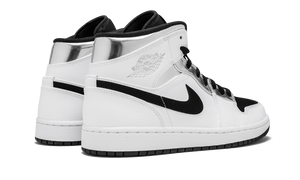 Air Jordan 1 Mid Alternate Think 16