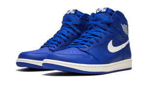 Air Jordan 1 Retro High OG Hyper Royal