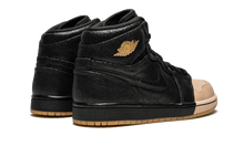 Load image into Gallery viewer, WMNS Air Jordan 1 Retro High P BLACK/METALLIC GOLD
