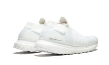 Load image into Gallery viewer, UltraBOOST Laceless WHITE-WHITE-WHITE BB6146