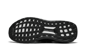 Ultraboost CBLACK-CBLACK
