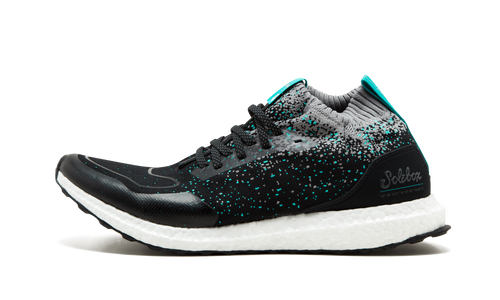 Ultraboost M RChamp Packer x Solebox