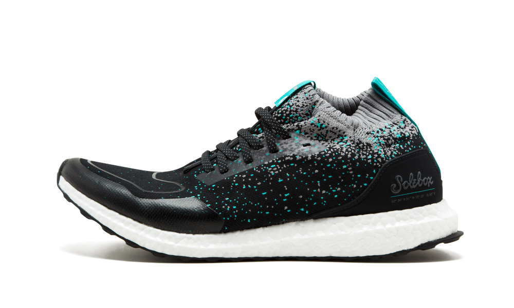 Ultraboost M RChamp Packer x Solebox