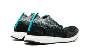 Ultraboost M RChamp Packer x Solebox