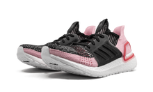 Load image into Gallery viewer, Wmns UltraBoost 19 G26129