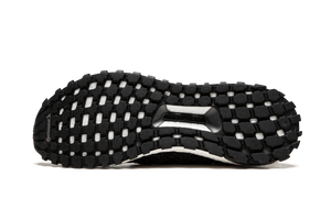 UltraBoost All TerrainCBLACK-FTWWHT-CBLACK