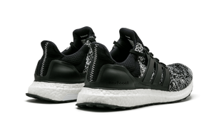 Ultraboost M RChamp Reigning Champ