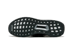 UltraBoost Triple Black