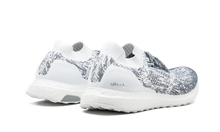 Load image into Gallery viewer, UltraBOOST Uncaged BA9616