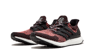 UltraBOOST CNY BB3521