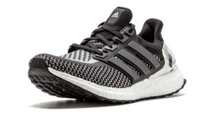 UltraBoost LTD CBLACK-CBLACK-SILVER BB4077