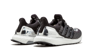 UltraBoost LTD CBLACK-CBLACK-SILVER BB4077