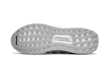 Load image into Gallery viewer, UltraBOOST Reigning Champ BW1116
