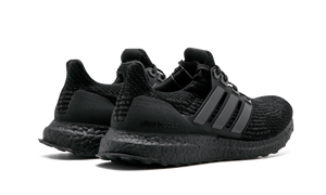 UltraBoost Matte Black