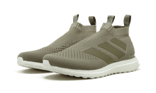 Load image into Gallery viewer, Ace 16+ Purecontrol Ultra BOOST CLAY-SESAME