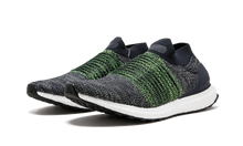 Load image into Gallery viewer, UltraBOOST Laceless NAVY-GREEN S80771