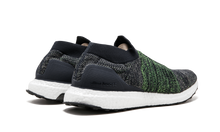 Load image into Gallery viewer, UltraBOOST Laceless NAVY-GREEN S80771