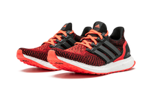 Load image into Gallery viewer, UltraBOOST m CRED/CWHITE