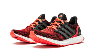 UltraBOOST m CRED/CWHITE